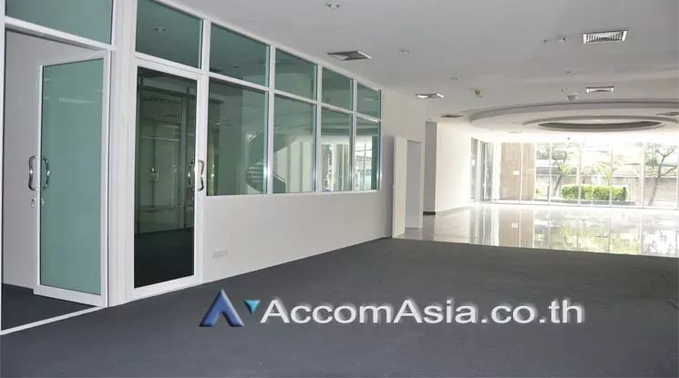 9  Office Space For Rent in Sukhumvit ,Bangkok BTS Ekkamai at 42 Tower AA10427